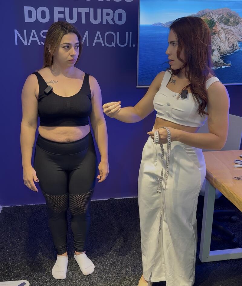 Nath Morais em consultoria nutricional com aluna